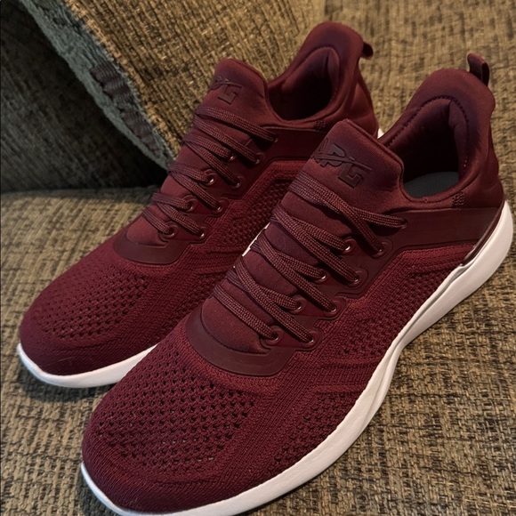 APL TechLoom Tracer Knit Running Sneakers Men’s 8.5 Burgundy White NWOT $230 - Picture 8 of 8